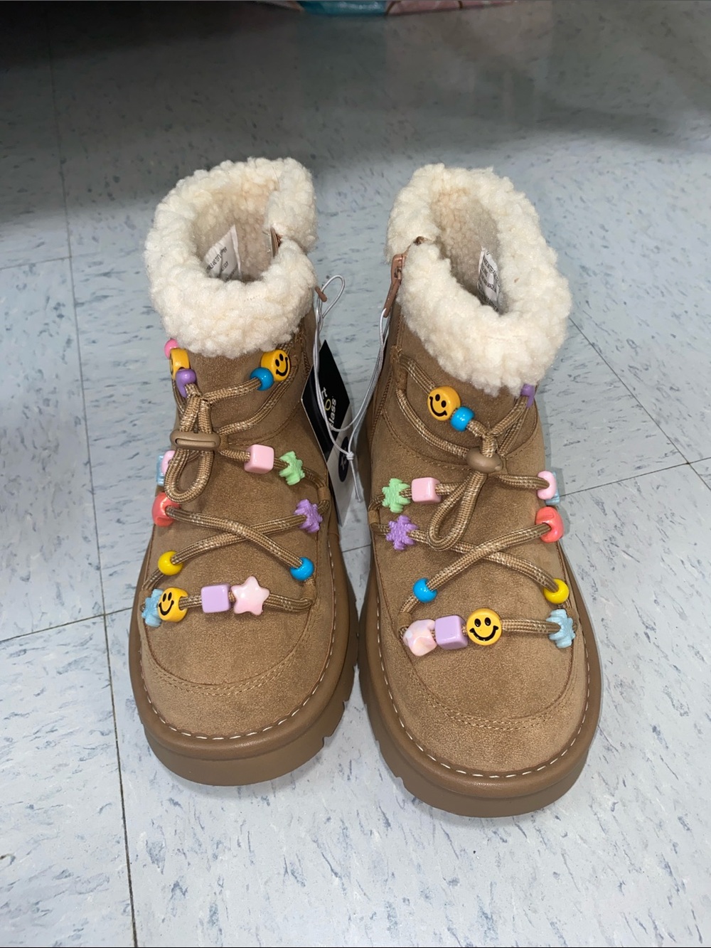 Tan brown Kids Sherpa-Lined Boots Colorful Bead Charms little girl 13c art class